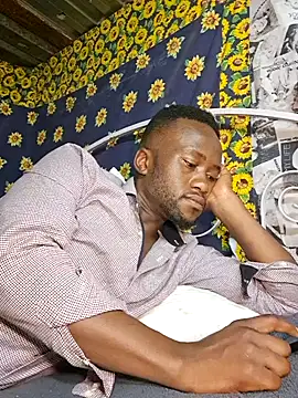 Snapshot of bull_Giant chatting on 12.28.24 bull Giant online show from 12.28.24