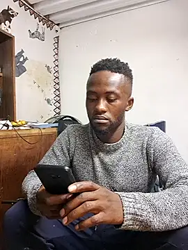 Snapshot of bull_Giant chatting on 12.28.24 bull Giant online show from 12.28.24