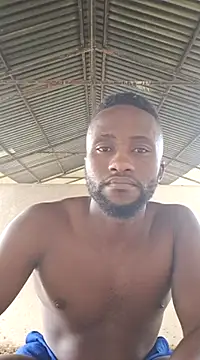 Snapshot of bull_Giant chatting on 02.01.25 bull Giant online show from 02.01.25