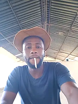 Snapshot of bull_Giant chatting on 02.08.25 bull Giant online show from 02.08.25