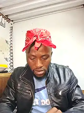 Snapshot of bull_Giant chatting on 02.13.25 bull Giant online show from 02.13.25