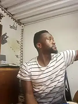 Snapshot of bull_Giant chatting on 02.21.25 bull Giant online show from 02.21.25