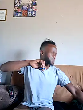 Snapshot of bull_Giant chatting on 02.25.25 bull Giant online show from 02.25.25