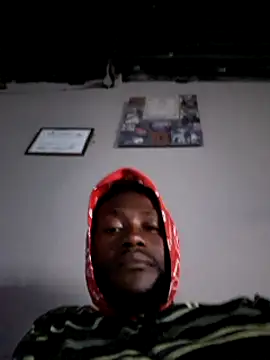 Snapshot of bull_Giant chatting on 03.08.25 bull Giant online show from 03.08.25