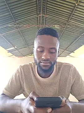 Snapshot of bull_Giant chatting on 03.09.25 bull Giant online show from 03.09.25