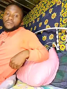 Snapshot of bull_Giant chatting on 03.12.25 bull Giant online show from 03.12.25