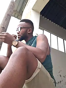 Snapshot of bull_Giant chatting on 09.27.25 bull Giant online show from 09.27.25