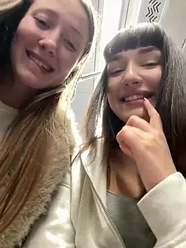 Sophie Avory online show from 03.05.25