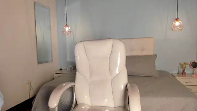 Emma23   online show from 02.11.25