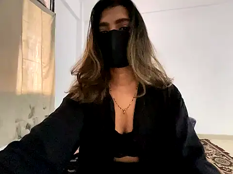 Snapshot of MaYaa__11 chatting on 12.04.24 MaYaa 11 online show from 12.04.24