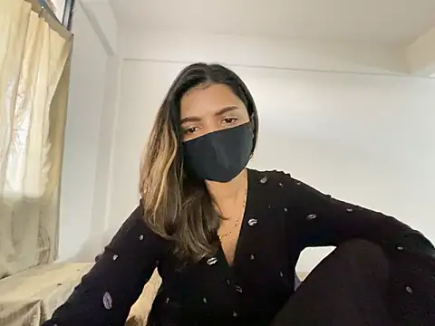 Snapshot of MaYaa__11 chatting on 12.17.24 MaYaa 11 online show from 12.17.24