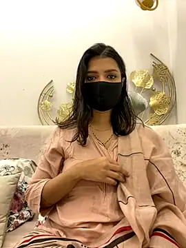 Snapshot of MaYaa__11 chatting on 11.21.25 MaYaa 11 online show from 11.21.25