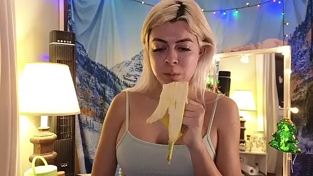 cunty tranny lydia online show from 12.18.24