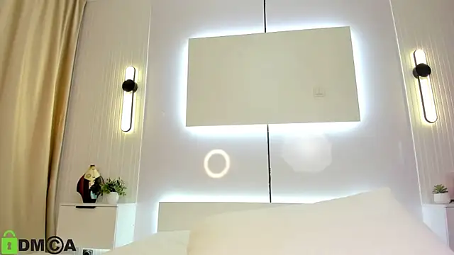 Lola Peach online show from 01.31.25