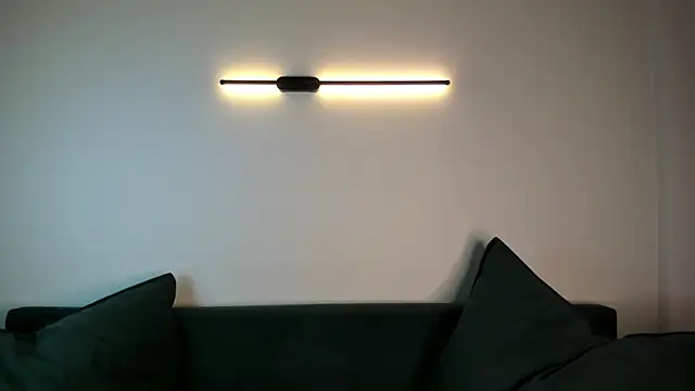 Lola Peach online show from 10.19.25