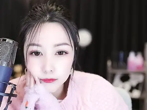 Nuyoah-77 online show from 01.12.25