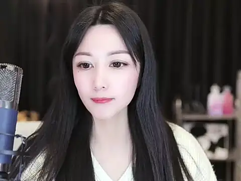 Nuyoah-77 online show from 01.18.25