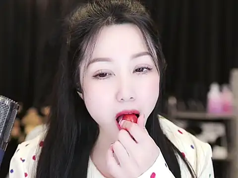 Nuyoah-77 online show from 03.05.25