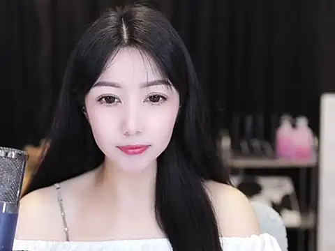 Nuyoah-77 online show from 09.22.25