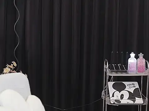 Nuyoah-77 online show from 03.18.26