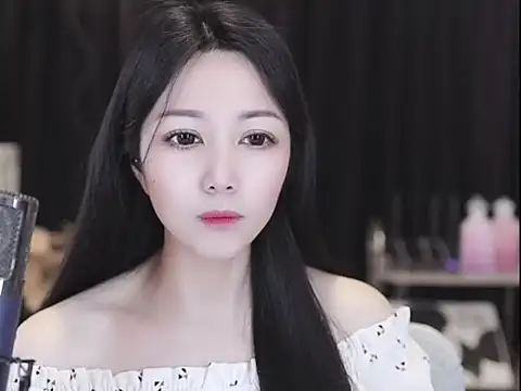 Nuyoah-77 online show from 04.20.26