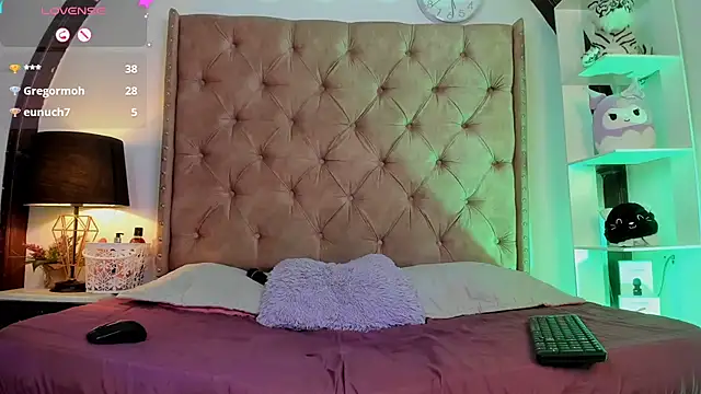 LadyAvalon online show from 03.14.25