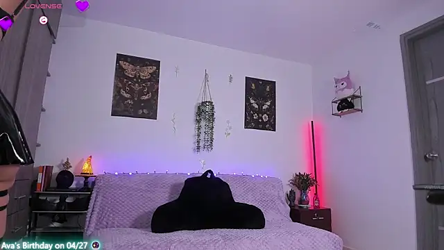 LadyAvalon online show from 04.04.26