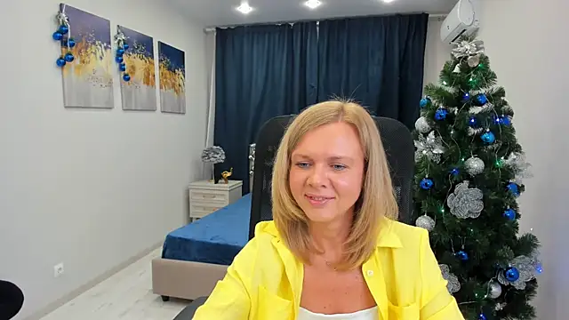 AgathaKlouin online show from 12.26.24