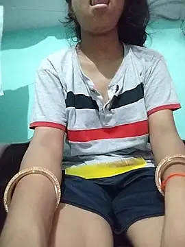 Snapshot of Hotty-Divya chatting on 07.02.26 Hotty-Divya online show from 07.02.26