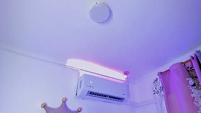 Mia Jansen online show from 05.24.26