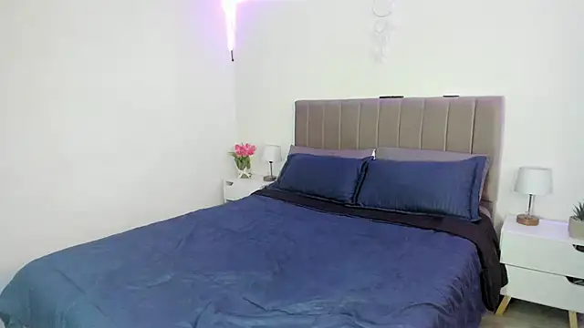 Ori valentina online show from 10.20.25