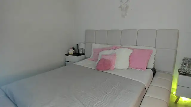 Ori valentina online show from 03.31.26