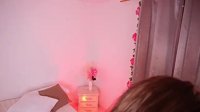 Alondrasparrow2 online show from 02.27.25