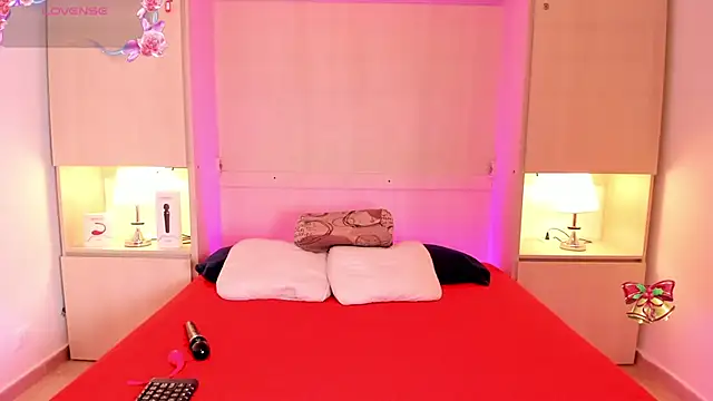 EmilyyStuart online show from 01.31.25