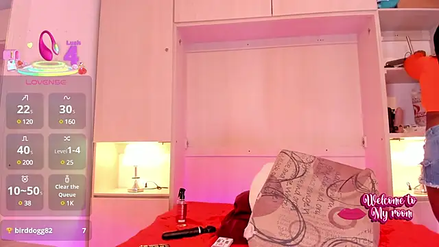 EmilyyStuart online show from 03.04.25