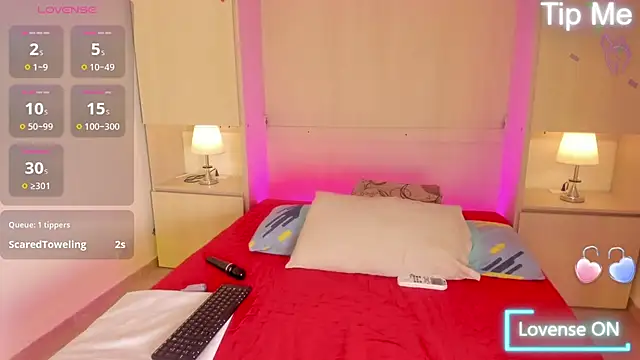 EmilyyStuart online show from 09.28.25