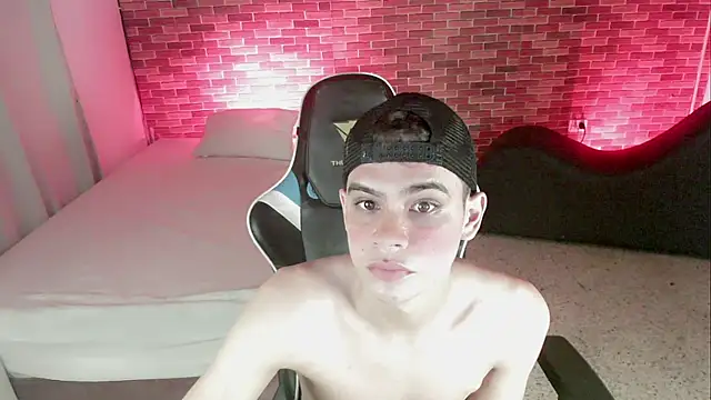 zacariasss  online show from 10.01.25