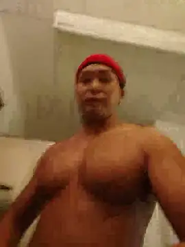 Snapshot of MUSCLE178 chatting on 05.18.26 MUSCLE178 online show from 05.18.26