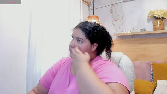 Miley Collins online show from 10.30.25