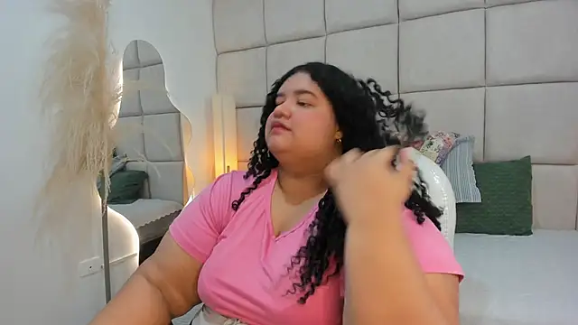 Miley Collins online show from 12.03.25