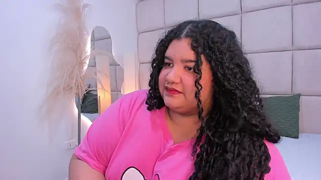 Miley Collins online show from 12.05.25