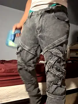 Snapshot of SluttyLyfe4L chatting on 11.09.25 SluttyLyfe4L online show from 11.09.25