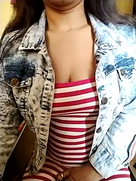 Snapshot of Sweetlovve@xh chatting on 02.07.25 Sweetlovvexh online show from 02.07.25