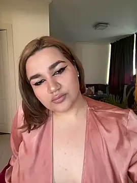 Snapshot of Leya__Droit chatting on 02.22.25 Leya Droit online show from 02.22.25