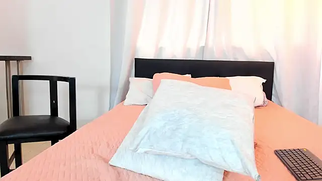 DailaSmith online show from 02.25.25