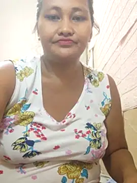 Sweetchuby1995 online show from 04.26.26