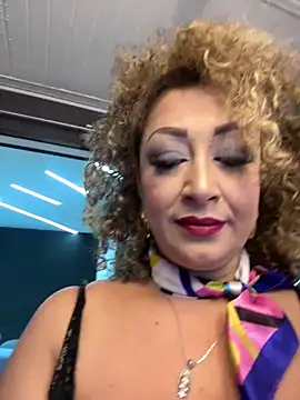 Katti Barrera online show from 12.19.25