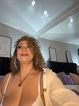 Katti Barrera online show from 03.12.26