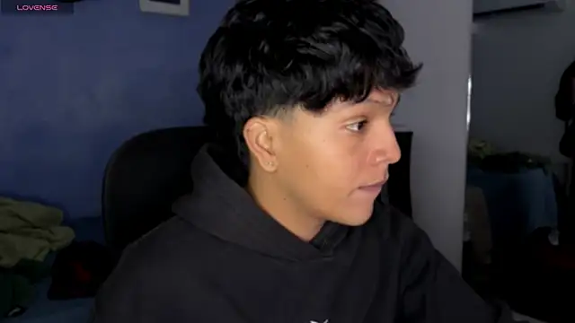 Snapshot of Xander_bonnet1 chatting on 10.10.25 Xander bonnet1 online show from 10.10.25