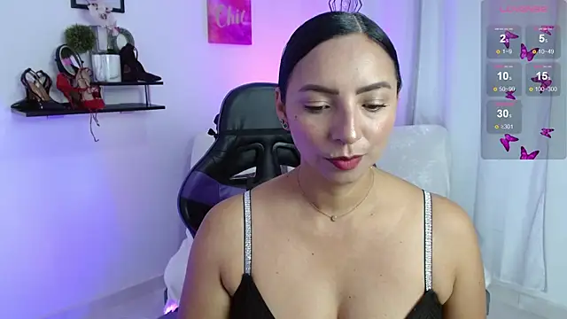 Emmi Cam online show from 05.14.26